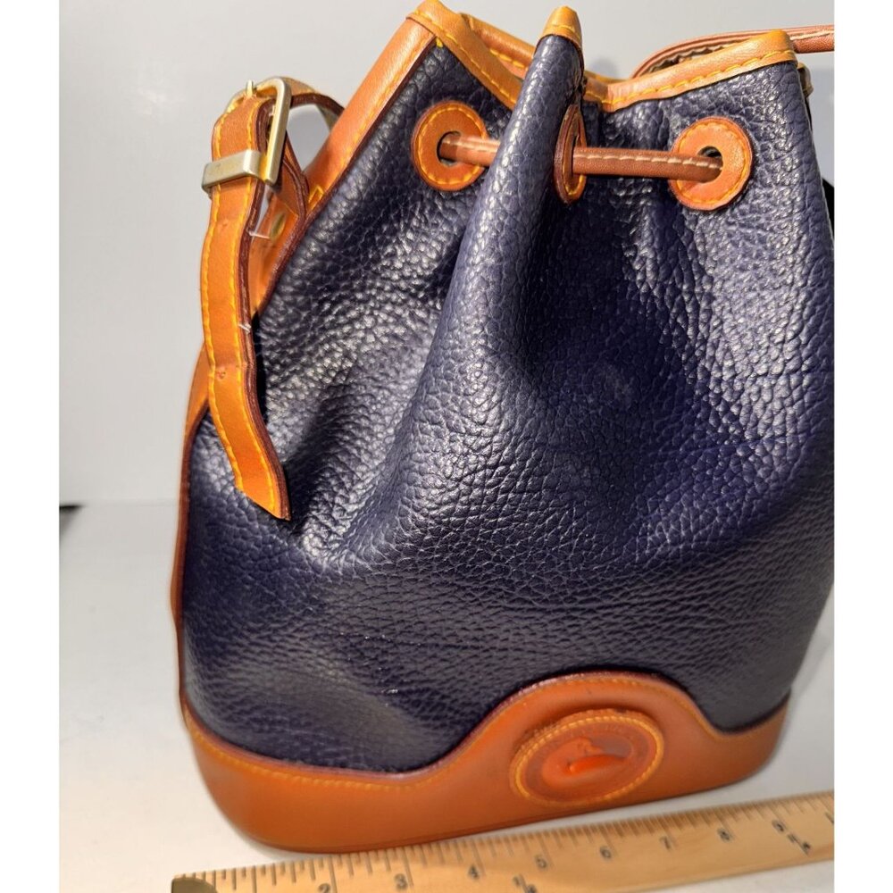 Dooney Bourke Drawstring Bucket Bag Pebbled Leather Navy blue Brown Medium - Picture 6 of 9